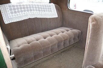 1931 Chevrolet Independence 2 door sedan - 7