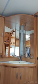 karavan hobby 460 ufe 2005/Mover /Předstan /Baterie - 7
