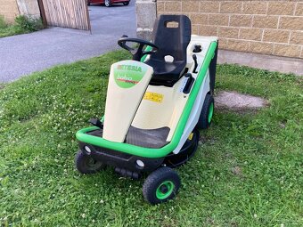 Zahradní traktor,profi rider Etesia Bahia - 7