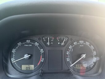 Škoda Octavia I, 2.0 MPI, 85 kW, liftback, Webasto, výbava - 7