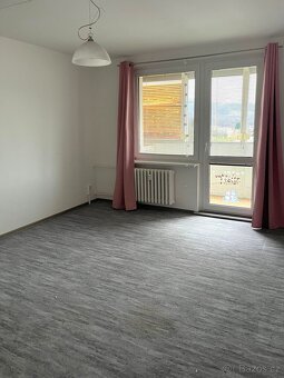 Pronájem bytu 3+1 ve Vizovicich - 7