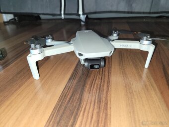 DJI Mini 2 SE – kompletní set | téměř nové baterie - 7
