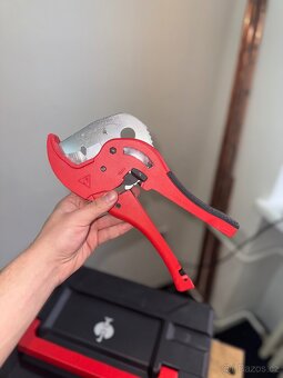 Zánovní nářadí + přebytek - 7