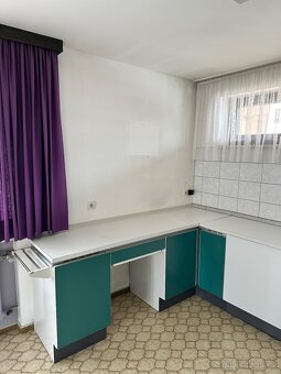 Retro zelená kuchyňská linka - 7