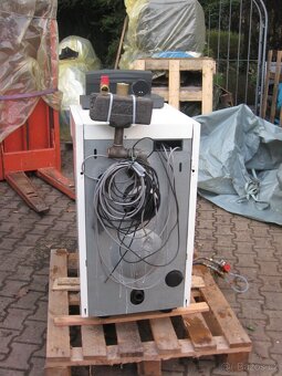 Prodám litinový kotel na olej 22-27 Kw - 7