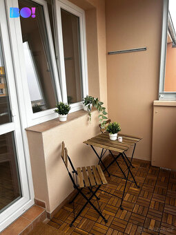Prodej zrekonstruovaného bytu 2+1, 56 m² se zasklenou lodžií - 7