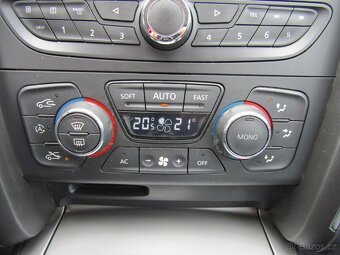 Renault Latitude 2.0dCi , 110 kW nafta, 2011 - 7