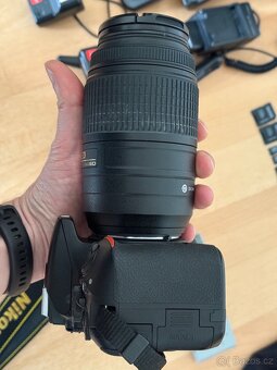 Set Nikon D5500, 55-300mm+18-55mm objektivy,blesk,batoh,... - 7