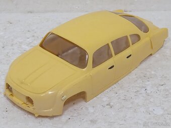 Tatra 603 Ites - Retro hračka - Auto bowden - 7
