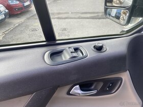 Ford Transit Custom, 2.2 TDCI 92kW, L2H1, 6míst, AC - 7
