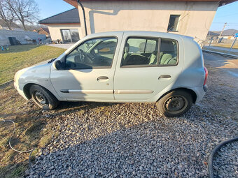 Renaul Clio 2003 - 7