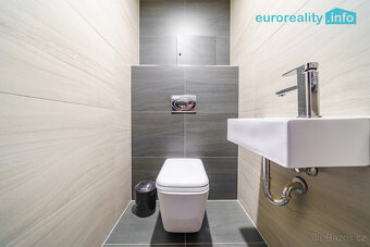 Prodej, byt, 2+kk + parkovací stání, 62 m2, Karlovy Vary - M - 7