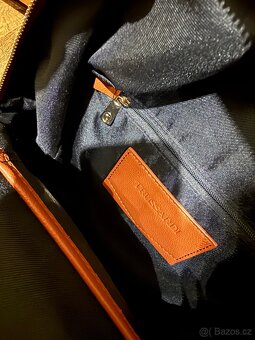 Skoro nový batoh Trussardi Jeans - 7