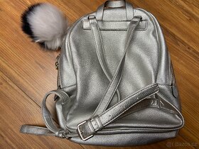 Batoh Guess Varsity Pop - 7