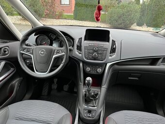 OPEL ZAFIRA 2.0 CDTI INNOVATION 121 kW 7-MÍST TAŽNÉ - 7
