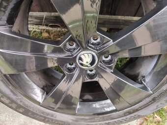 Alu kola škoda Superb 3 215/55/17 - 7