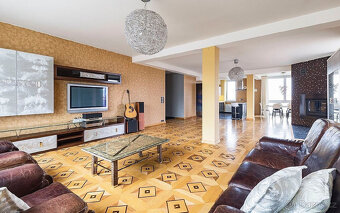 Luxusní penthouse 4+kk s panoramatickou střešní terasou 190  - 7