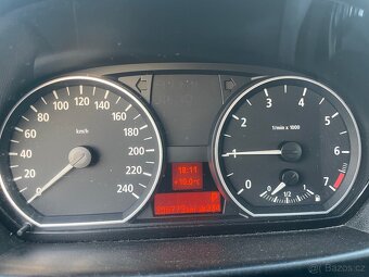 BMW E87 118i automat TOP STAV - 7