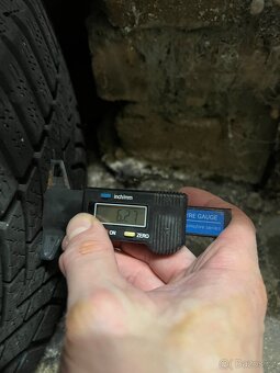 Semperit 215/50 r18 zimní pneu - 7