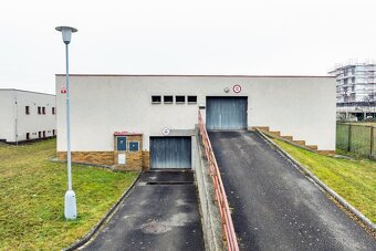 Pronájem garáže 15 m2 v Plzni ve Skvrňanech (Pecháčkova) - 7