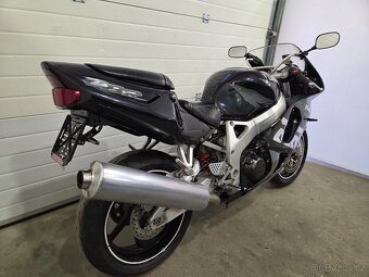 Honda CBR 900 RR Fireblade - 7