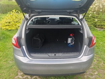 Peugeot 308 T9 1,6 BlueHDi 88 kW 2016 manuál - 7