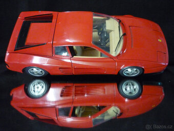 Ferrari Testarossa 1984 červené Bburago 1/18 - 7