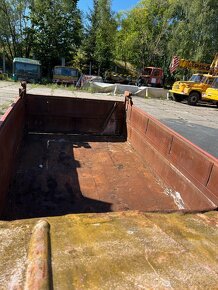 sklápěcí korba T815 - 7