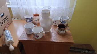 Různé bytové dekorace a cibuláky - 7