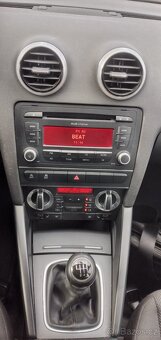 AUDI A3 8P2 Spotback 1,2 TFSI Attraction 2012 1.majitel - 7