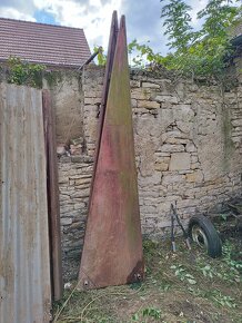 Rozebraná plechová kůlna - 7