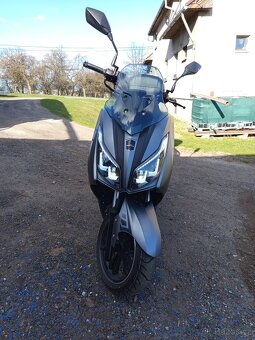 Skútr 125 - 7