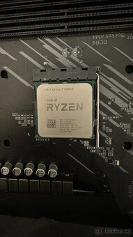 GIGABYTE B550 AORUS ELITE V2 + R5 5600X (6C/12T) - 7