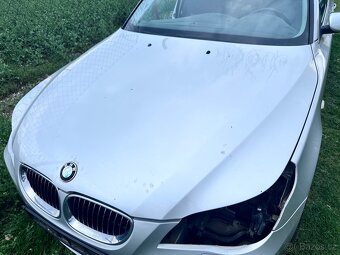 Prodám kapotu na bmw e60/61 - 7