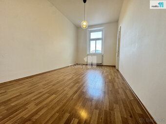Pronájem bytu 3KK, 87m2, Praha 8 , Palmovka - 7