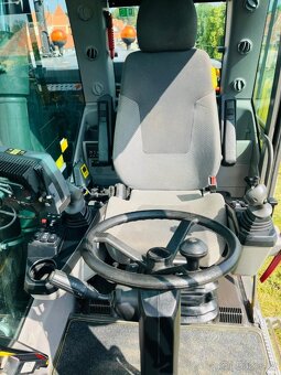 Kolové rypadlo Volvo EWR150E 3D - 7