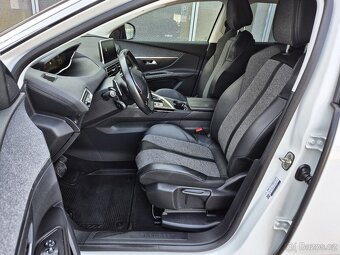 PEUGEOT 5008 96KW AUTOMAT TAŽNÉ ZAŘ. 7 MÍST SERVIS PEUGEOT - 7