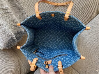 Krásná denim kabelka Onthe Go Louis Vuitton - 7