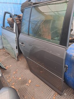 Volkswagen Touran Facelift 2008 - 7