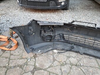 Přední nárazník VW Golf 6 combi černá L041 - 7