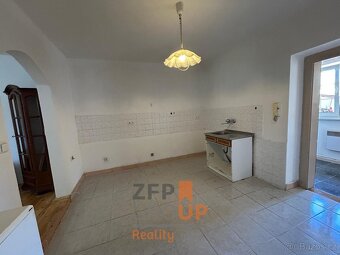 Prodej rodinného domu o rozloze 100 m2 - Židovice - 7