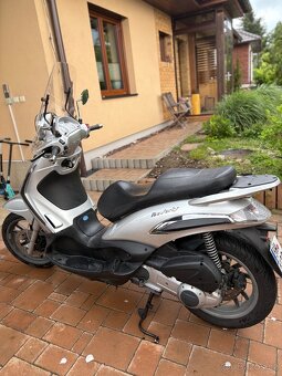 Piaggio Beverly 300 - 7
