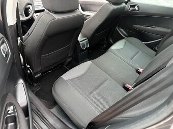 Peugeot 308 SW 1.6i 88kw, r.2012, 1.maj., serviska, STK - 7