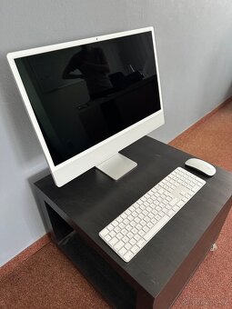 Prodám rok starý iMac 24 M3, 8 GB, 256 GB - 7