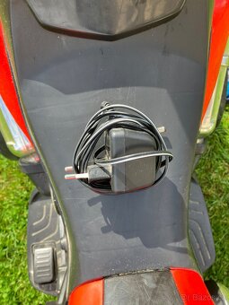 VARI TERA zametací kartáč KV100 s nádrží - 7