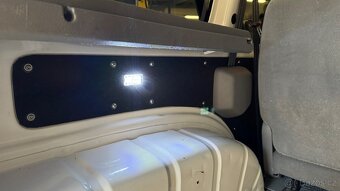 VW Caddy Life 5 míst 1.4 16v krásný stav - 7