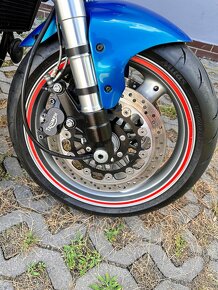 Triumph speed triple 955i - 7