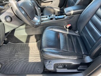 Renault Latitude 2.0dCi 127kW AT Intitiale Paris - 7