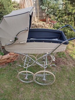 Retro kočárek na dítě - 7