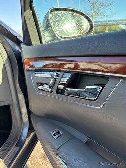 MERCEDES S-CLASS W221 - 7